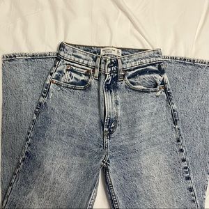 Abercrombie and Fitch 90’s straight leg jeans